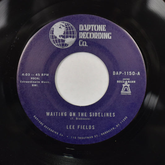 Lee Fields : Waiting On The Sidelines (7", Single)